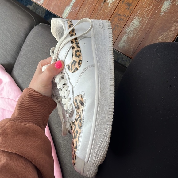 AIR FORCE 1s CHEETAH CUSTOM SHOE - Picture 12 of 17